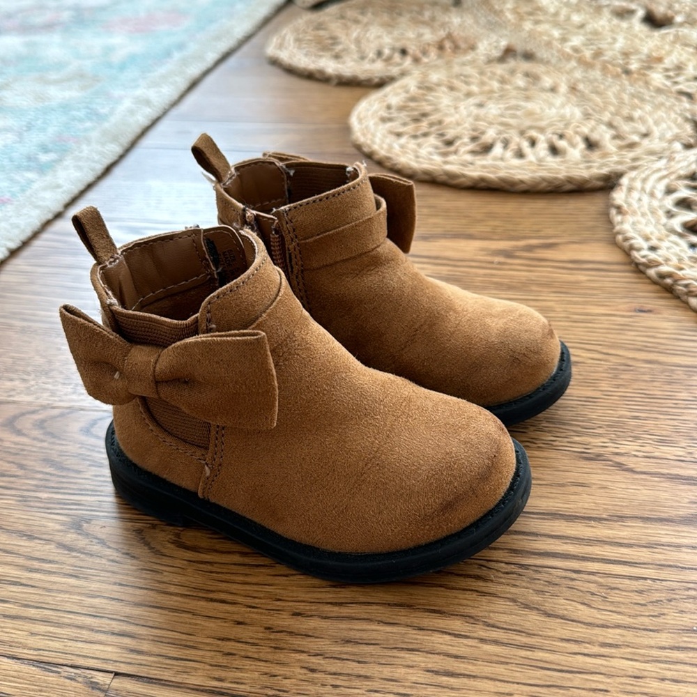 Baby Gap Toddler Girl Suede Boots with Bow Size 5